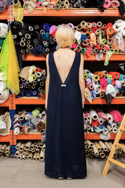 LA ROBE LONGUE BLEUE