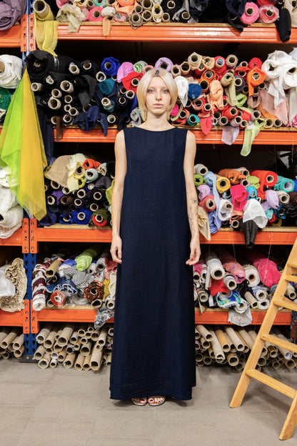LA ROBE LONGUE BLEUE