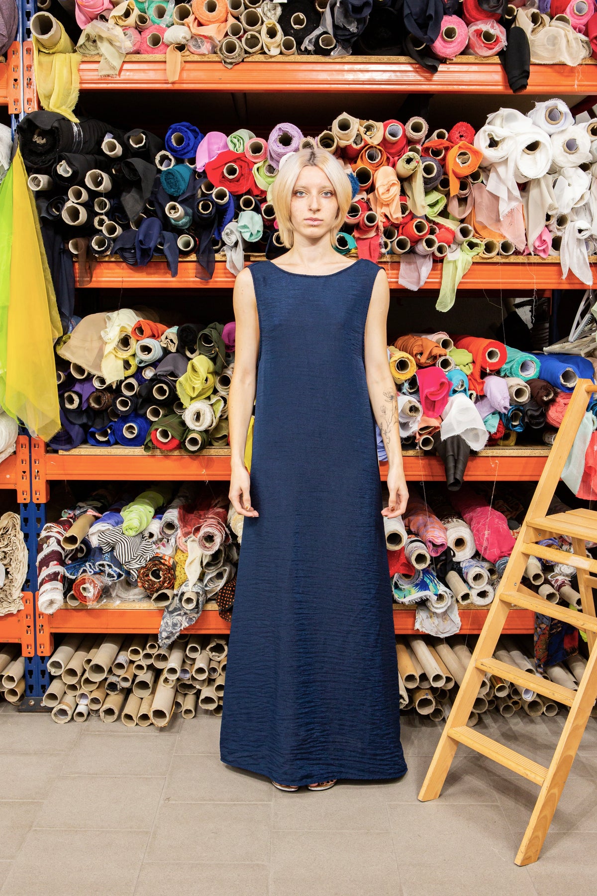 LA ROBE LONGUE BLEUE